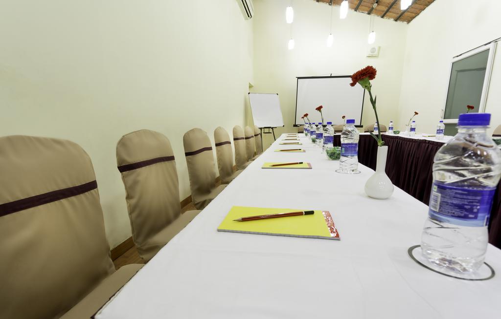 Hm Suites & Studios Бангалор Екстериор снимка